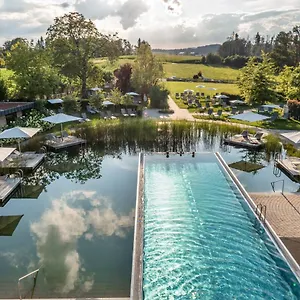 Stemp Wellnessresort 4 Sterne Superior Büchlberg